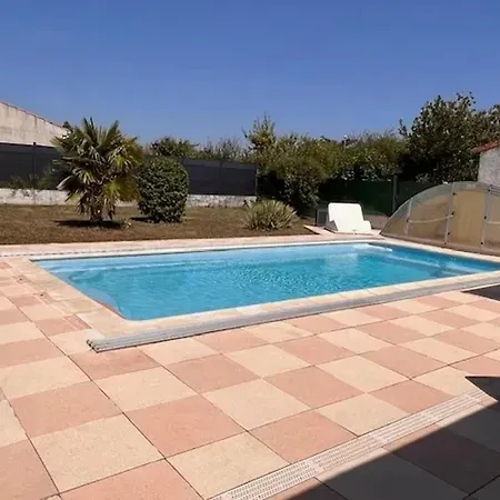 Accueillante à Avec Piscine Privéeb