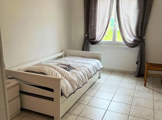 Villa Accueillante à Avec Piscine Privéeb