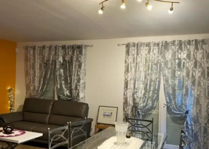 Accueillante à Avec Piscine Privéeb Villa Saint-Froult